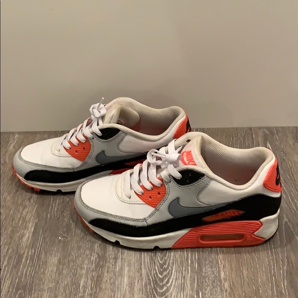 Nike boys size 4.5 - Picture 4 of 6